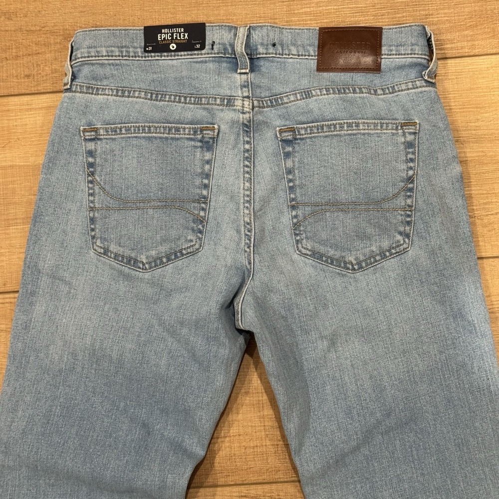 Hollister Epic Flex Classic Straight Men's Light Wash Stretch Blue Jeans 31x32 - Picture 9 of 9